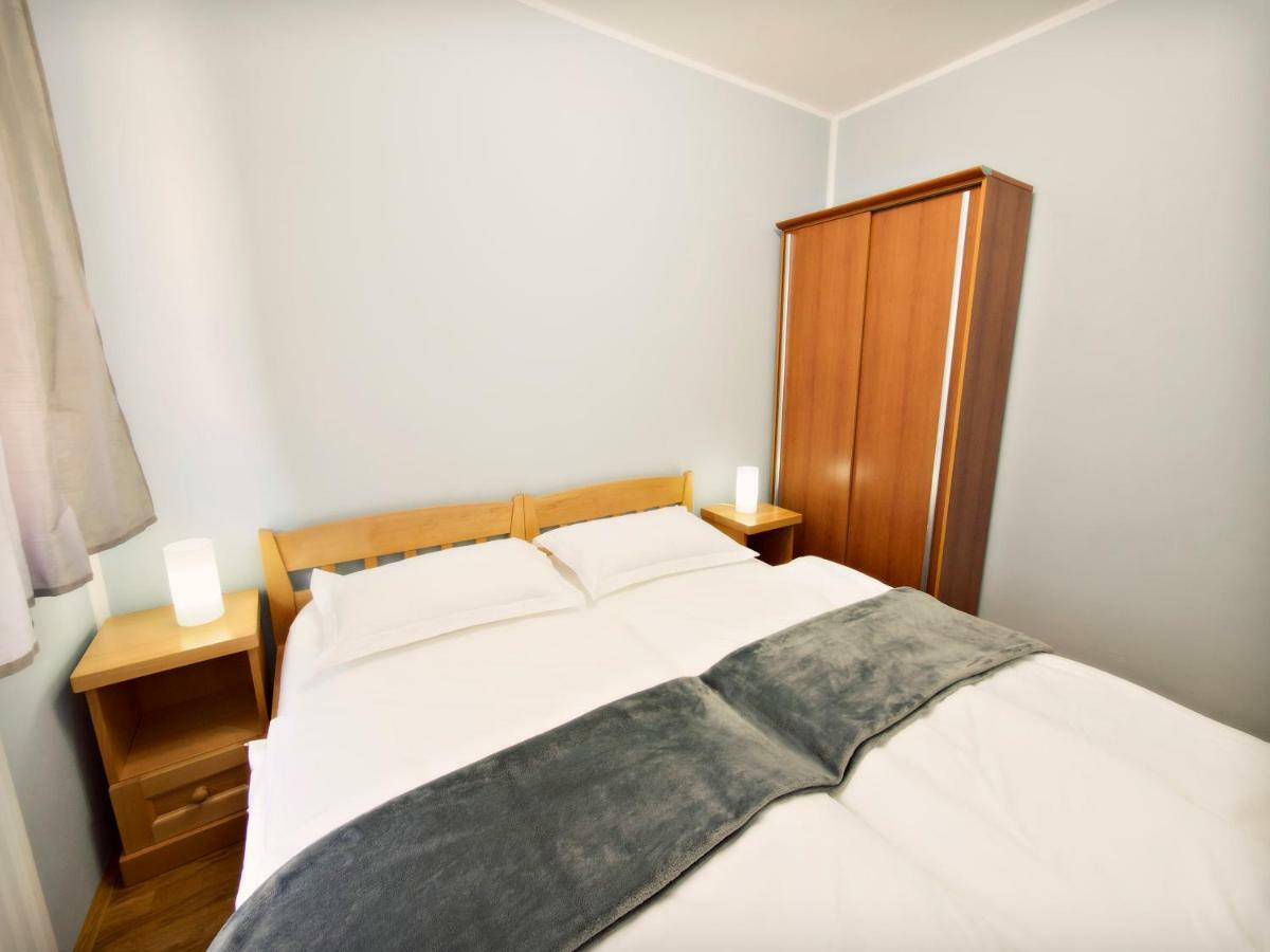 Apartmani Fortuna Zlarin Esterno foto